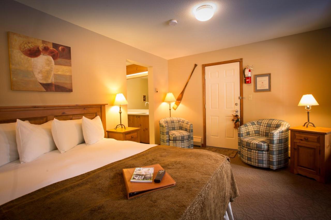Paradise Lodge And Bungalows Lake Louise Exterior photo