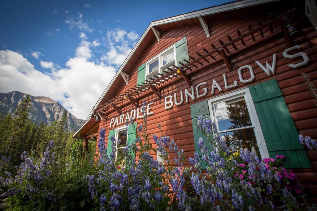 Paradise Lodge And Bungalows Lake Louise Exterior photo