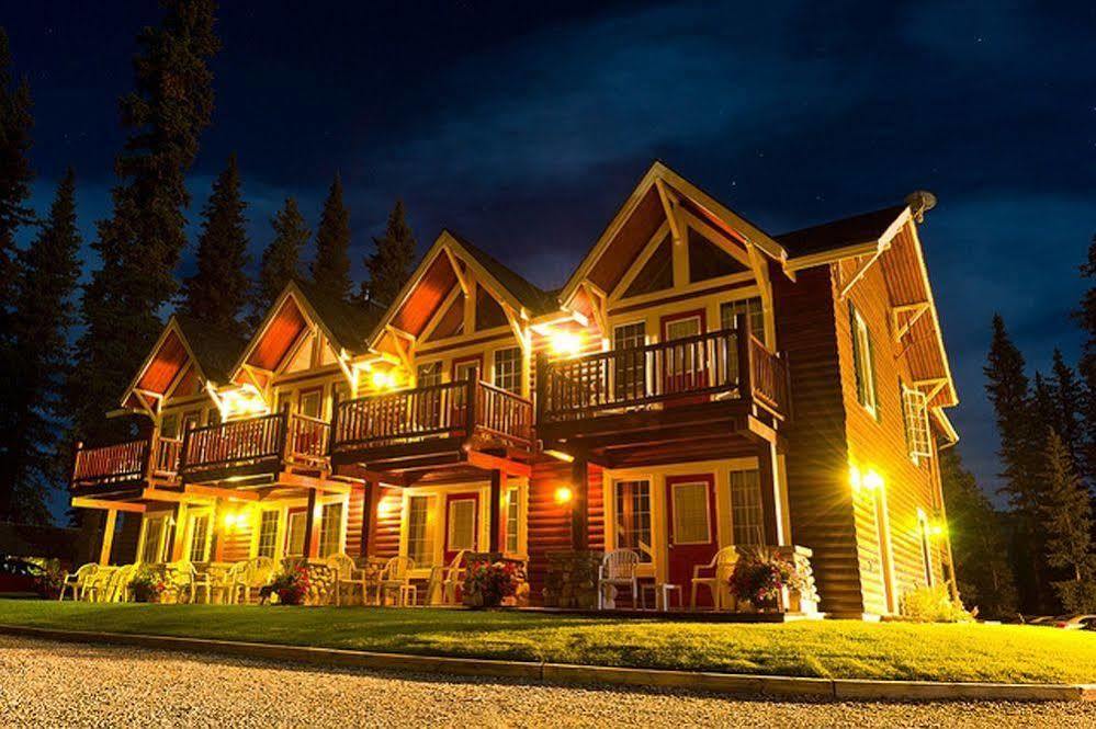 Paradise Lodge And Bungalows Lake Louise Exterior photo